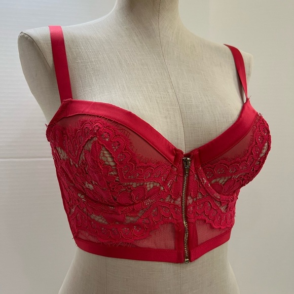 Victoria's Secret Other - Victoria's Secret Red Lace Bralette with Underwire Support
